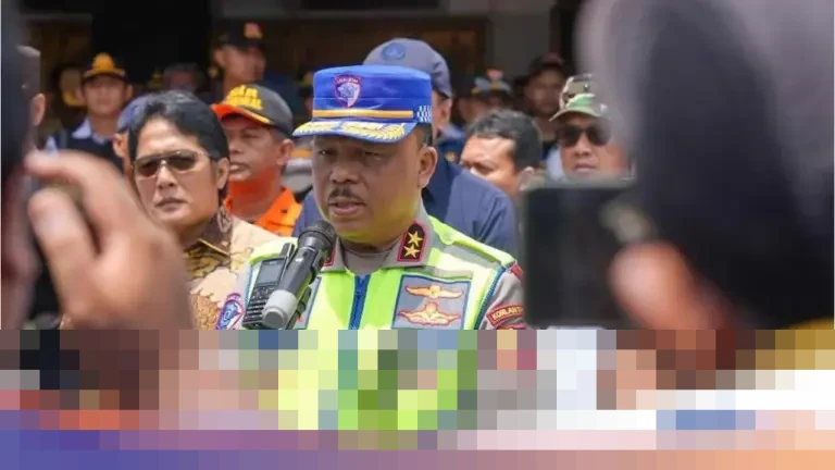 Kakorlantas Irjen Agus Suryonugroho Pastikan Kelancaran Arus Libur Tahun Baru di Pelabuhan Gilimanuk