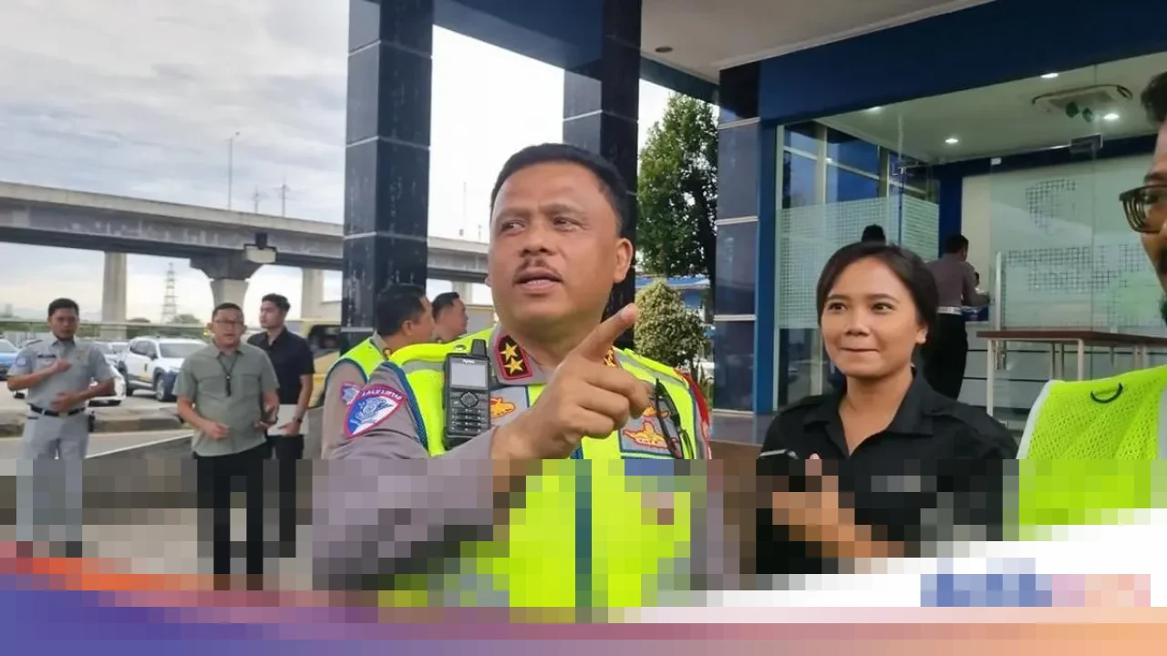 Kakorlantas Polri: “Sumbu 3 Dilarang Melintas Tol,” Penindakan Tegas Dimulai untuk Truk Besar di Libur Nataru