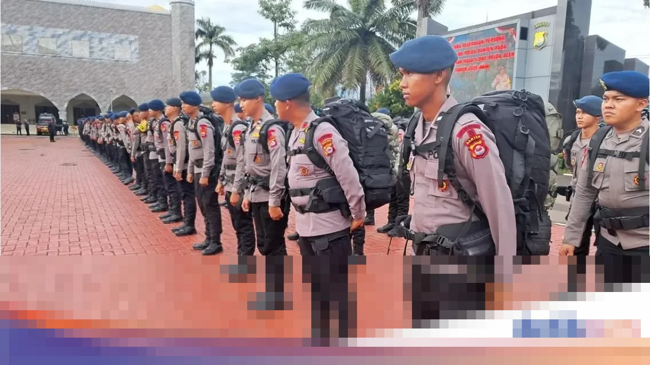 Kapolda Banten: “Brimob Hadir Bawa Rasa Aman kepada Masyarakat Terdampak Bencana”