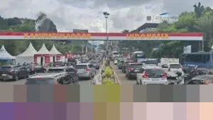 Kapolda Jabar Ungkap Lonjakan Arus: 15 Ribu Kendaraan Padati Puncak Bogor via GT Ciawi Pagi Ini