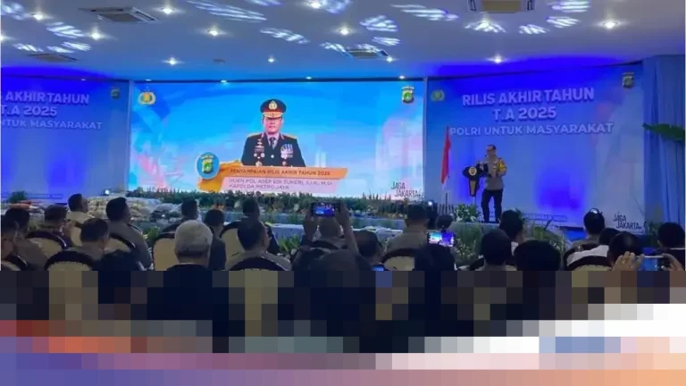 Kapolda Metro Jaya Irjen Asep Edi Suheri Sampaikan Rilis Akhir Tahun, Ajak Doakan Korban Bencana Sumatra