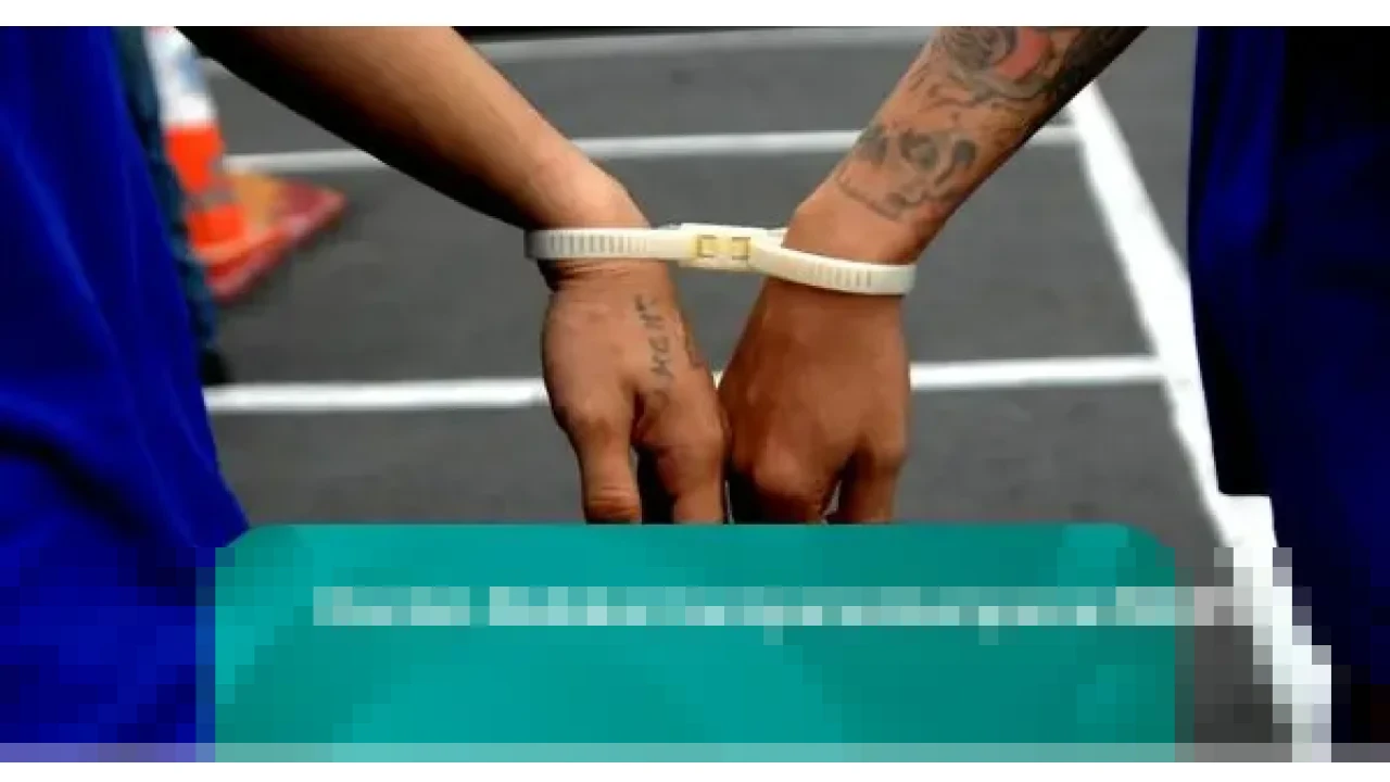 Kapolres Jaktim: Dua Preman Penganiaya Pedagang di Duren Sawit Ditangkap Berkat Laporan 110 Kapolres Jaktim: Dua Preman Penganiaya Pedagang di Duren Sawit Ditangkap Berkat Laporan 110