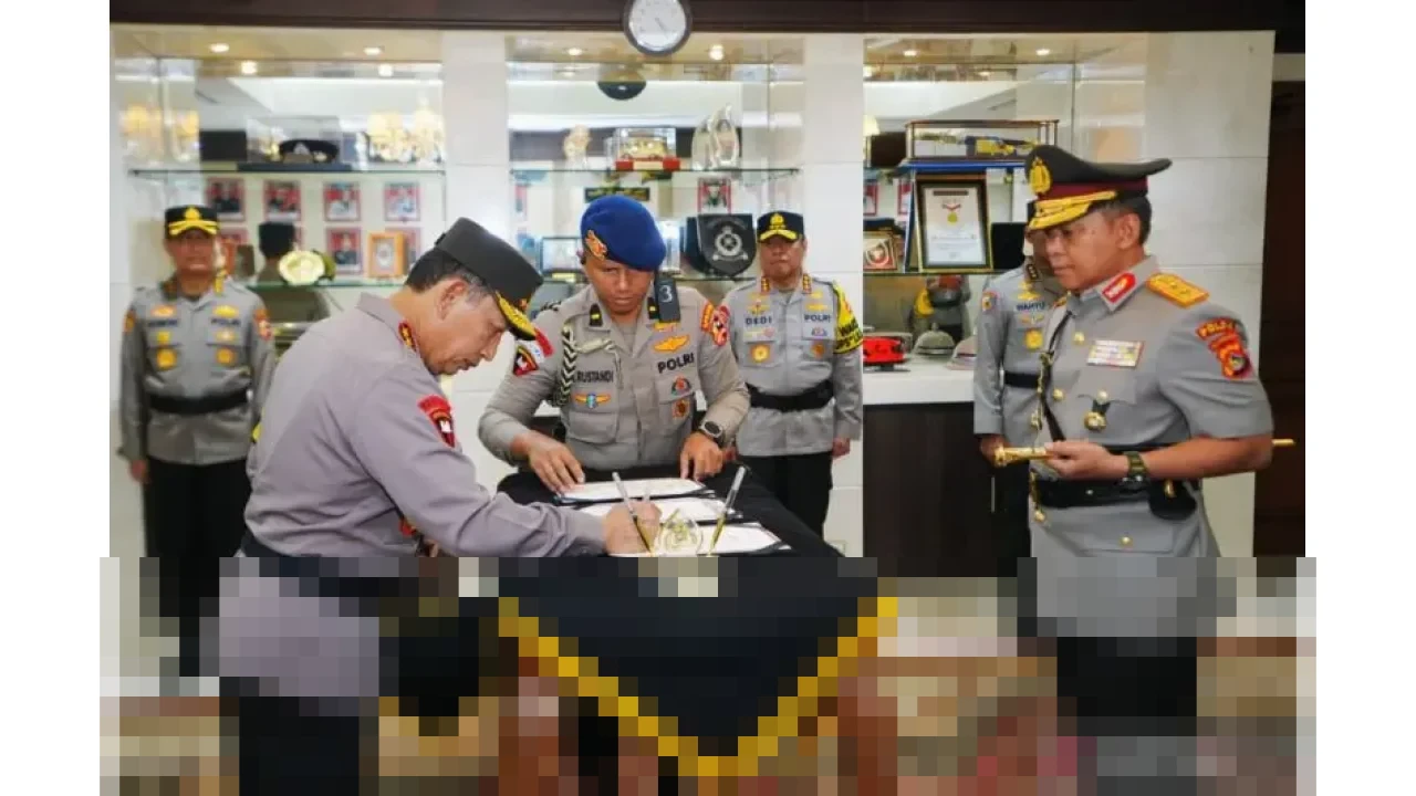 Kapolri Lantik Irjen Pol Edy Murbowo sebagai Kapolda NTB, Sertijab Digelar di Mabes Polri