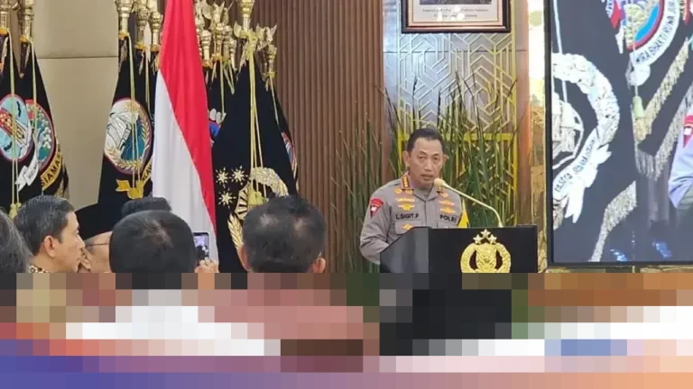 Kapolri Listyo Sigit Perintahkan Jajaran Masifkan Layanan 110, Tekankan Respons Cepat Aduan Masyarakat Kapolri Listyo Sigit Perintahkan Jajaran Masifkan Layanan 110, Tekankan Respons Cepat Aduan Masyarakat