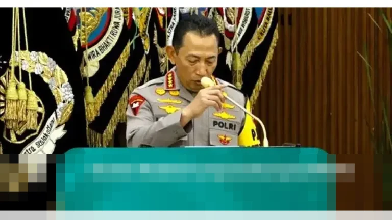 Kapolri Listyo Sigit Prabowo Minta Jajaran Tak Baperan Hadapi Kritik ‘No Viral No Justice’