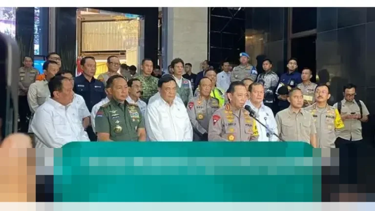 Kapolri Listyo Sigit Sebut Perayaan Tahun Baru Kondusif, Masyarakat Patuhi Larangan Kembang Api