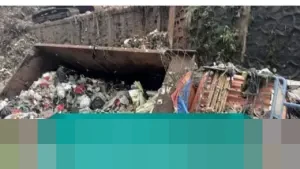 Kapolsek Bantargebang: “Tiga Truk Terperosok Akibat Longsor Sampah di TPST”