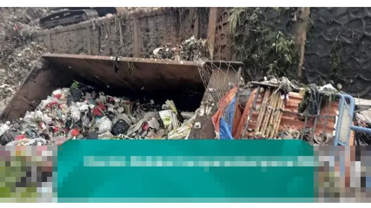 Kapolsek Bantargebang: “Tiga Truk Terperosok Akibat Longsor Sampah di TPST”