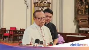 Kardinal Ignatius Suharyo: “Umat Katolik Bersatu Hati Kumpulkan Dana untuk Korban Bencana Sumatera”