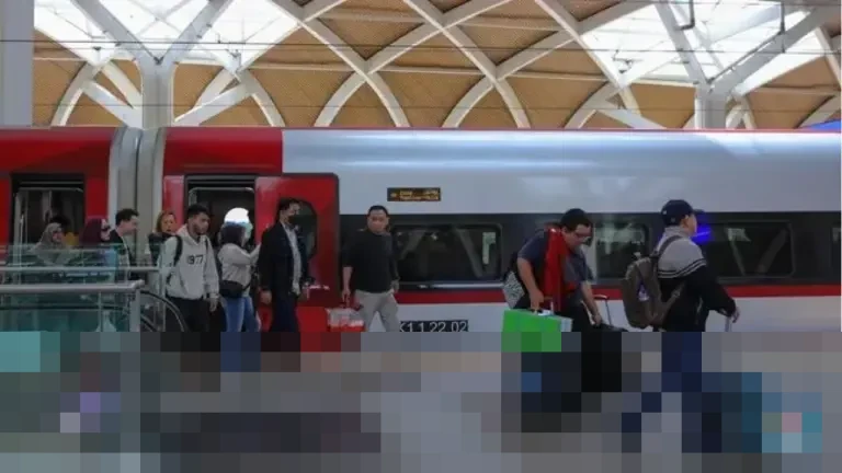 KCIC Catat 7.000 Turis Malaysia Gunakan Whoosh Selama Libur Nataru