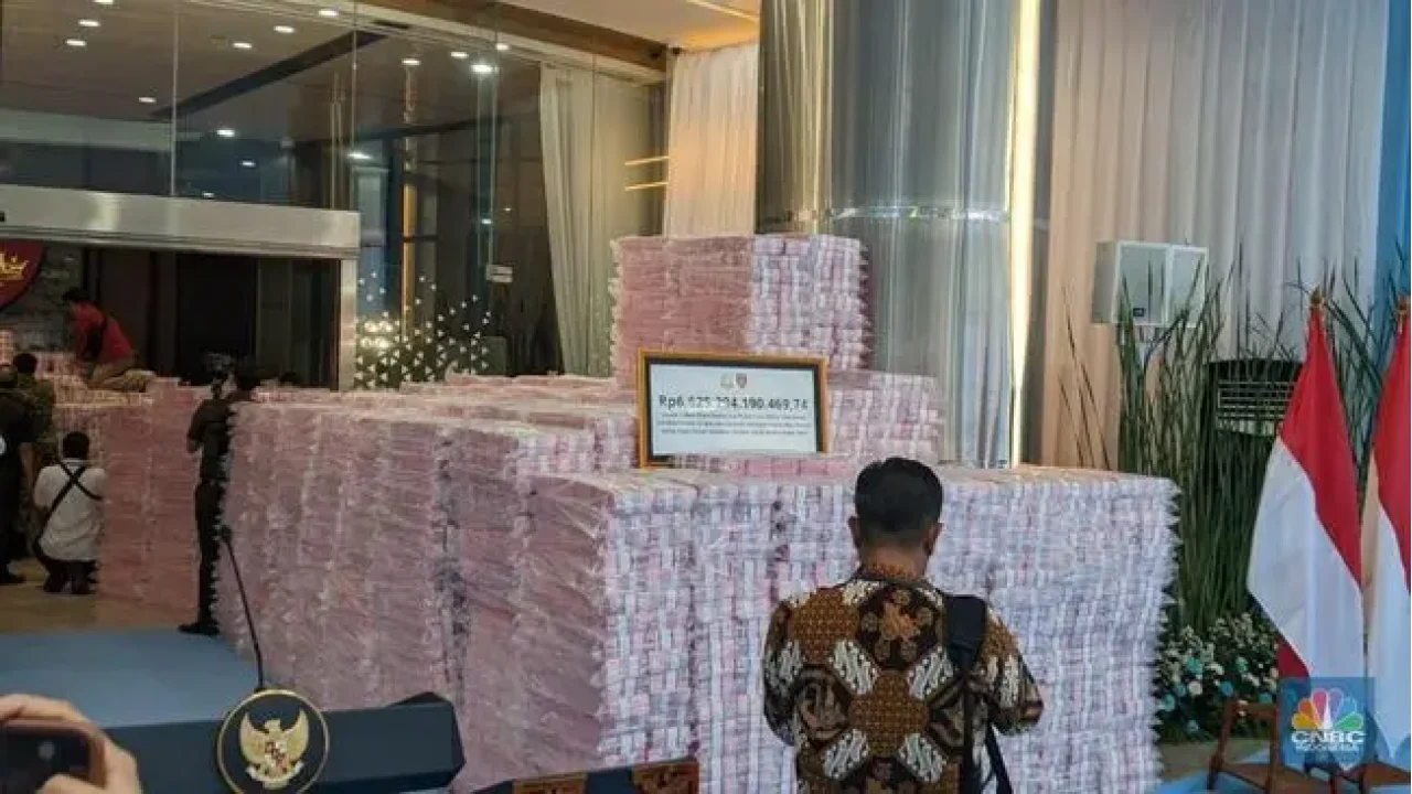 Kejaksaan Agung Pamerkan Tumpukan Uang Rp 6,6 Triliun Hasil Penyelamatan Keuangan Negara