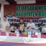 Kejari Kabupaten Bogor Musnahkan 100 Perkara Barang Bukti, dari Narkoba hingga Kosmetik Ilegal
