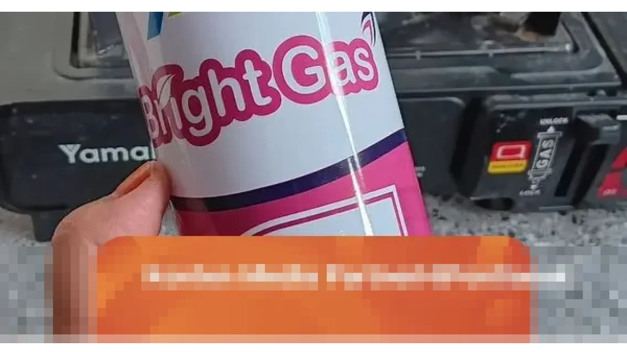 Kelangkaan LPG 3 Kg di Sintang Memaksa Warga Beralih ke Gas Portable Jelang Tahun Baru Kelangkaan LPG 3 Kg di Sintang Memaksa Warga Beralih ke Gas Portable Jelang Tahun Baru