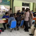 Keluarga Korban Kecelakaan Bus Maut di Tol Semarang Histeris, Cari 5 Kerabat yang Hilang