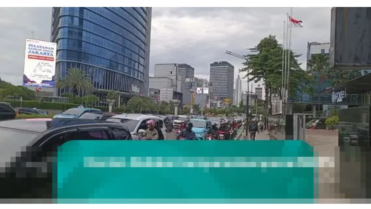 Kemacetan Tak Terhindarkan, Mal Tetap Jadi Magnet Warga Jakarta Rayakan Libur Natal 2025