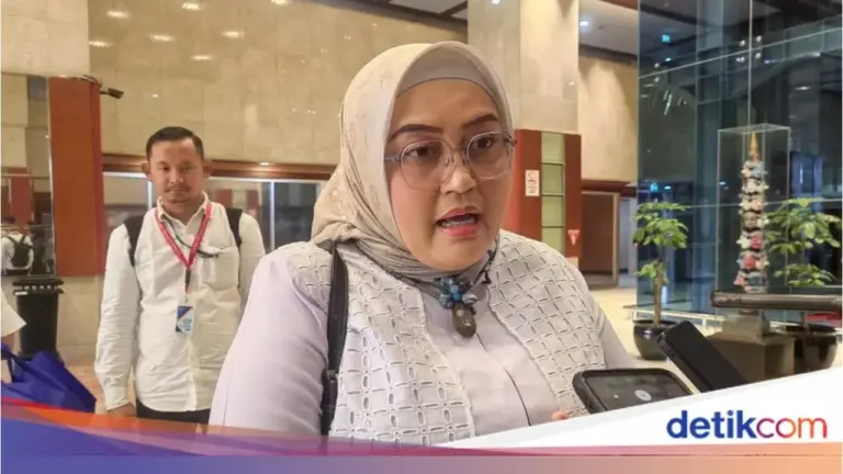 Kemenaker: “Aceh Kemungkinan Gunakan UMP 2025 Akibat Bencana,” Papua Pegunungan Ditunggu