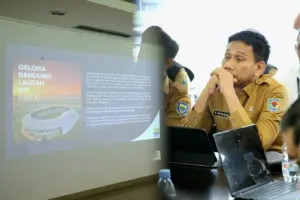 Wamendagri Dorong Stadion Jadi Pusat Olahraga dan UMKM Produktif