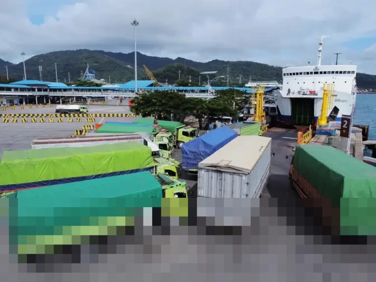 Kemenhub dan Korlantas Polri Peringatkan Truk Sumbu Tiga: Pelanggaran Aturan Nataru Berujung Sanksi Tegas