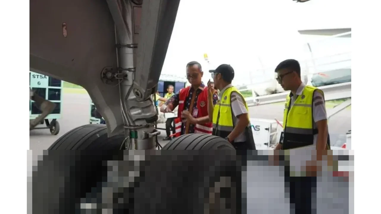 Kemenhub Pastikan Kelaikan Pesawat di Bandara Komodo, Penumpang Melonjak 7 Persen Jelang Nataru