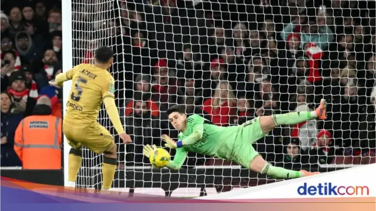 Kepa Arrizabalaga Jadi Pahlawan Adu Penalti Arsenal, Siap Hadapi Mantan Klub Chelsea di Semifinal Carabao Cup