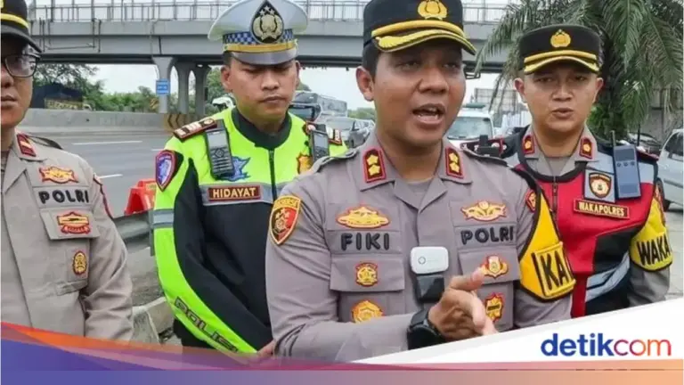 Kepadatan Lalin Picu Buka Tutup Rest Area Km 57 Tol Jakarta-Cikampek, Polisi Beri Imbauan
