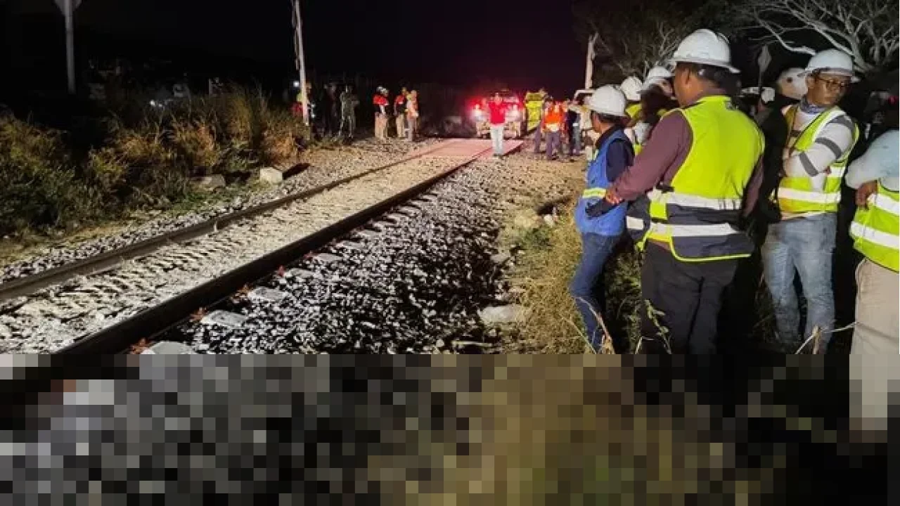 Kereta Penumpang Meksiko Anjlok di Oaxaca, 13 Orang Tewas dan Puluhan Luka-luka
