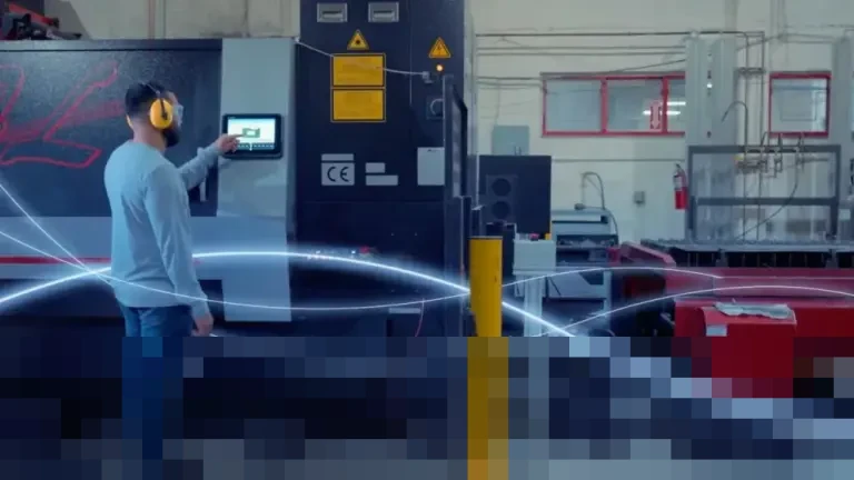 Kesenjangan Adopsi AI di Manufaktur Kian Lebar: Hanya 3% Perusahaan Menengah Terapkan Integrasi Penuh