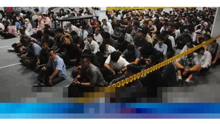 Ketenagakerjaan Indonesia 2025: Rapuh di Balik Angka Optimistis, Jauh dari Realitas Pekerja