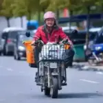 Kisah Kha Dai Dung: Miliarder Properti yang Pilih Jadi Kurir Demi Kesehatan dan Keseimbangan Hidup