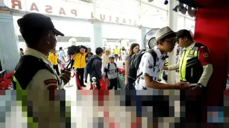 Korlantas Polri Umumkan Puncak Arus Balik Nataru Bergeser ke 4 Januari 2026