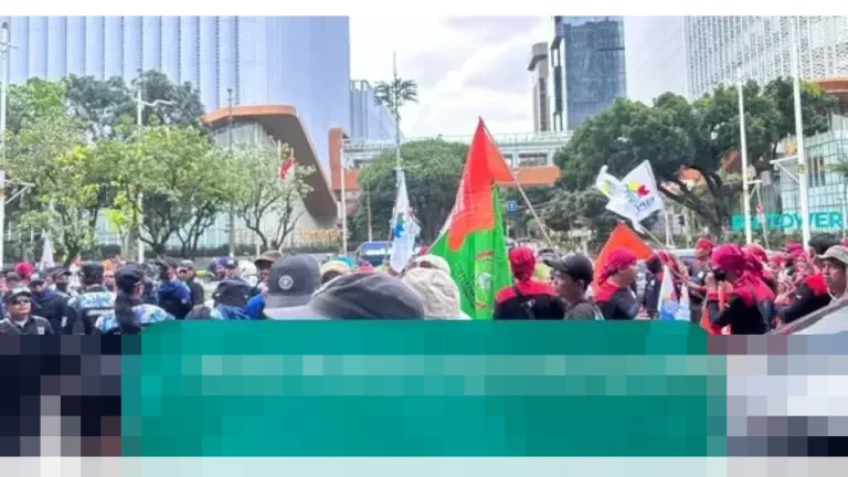 KSPI Peringatkan UMP Jakarta 2026 Rp 5,7 Juta Turunkan Daya Beli Buruh KSPI Peringatkan UMP Jakarta 2026 Rp 5,7 Juta Turunkan Daya Beli Buruh