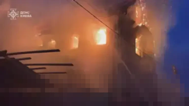 Kyiv Dihantam Rentetan Serangan Drone dan Rudal Rusia, Jelang Pertemuan Krusial Zelenskyy-Trump