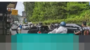 Lalu Lintas di Dago Bandung Padat Merayap pada H+1 Natal, Kendaraan Luar Kota Dominasi Jalan Ir. H. Juanda