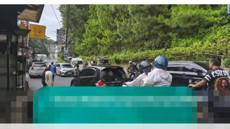 Lalu Lintas di Dago Bandung Padat Merayap pada H+1 Natal, Kendaraan Luar Kota Dominasi Jalan Ir. H. Juanda