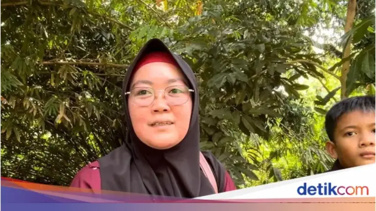 Libur Natal 2025: Perjalanan Perdana Keluarga Cirebon ke Ragunan, Ajak Anak Kenali Satwa Langsung