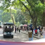 Libur Natal 2025, Taman Margasatwa Ragunan Jakarta Selatan Dipadati Pengunjung, Lalu Lintas Sekitar Tersendat