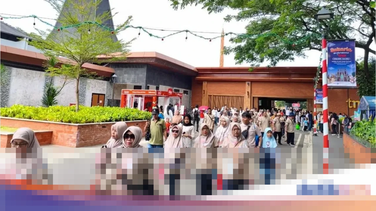 Libur Panjang Nataru: Taman Mini Indonesia Indah Diserbu Ribuan Pengunjung, Antrean Mengular Sejak Pagi