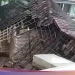 Longsor Terjang TPT di Mojokerto, Satu Rumah Warga Rusak Parah Dihantam Material Lumpur dan Tanah