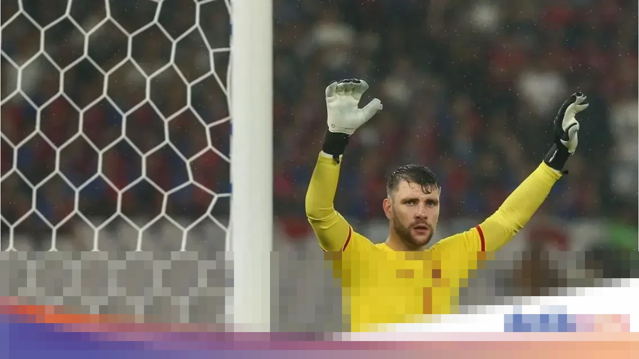 Maarten Paes: “Jangan Percaya Segala yang Kamu Baca di Berita!” Bantah Rumor Merapat ke Persib Bandung? Maarten Paes: “Jangan Percaya Segala yang Kamu Baca di Berita!” Bantah Rumor Merapat ke Persib Bandung?