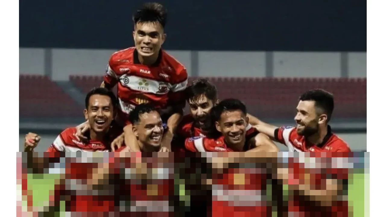 Madura United Pesta Gol ke Gawang Semen Padang 5-1, Laskar Sape Kerrab Jauhi Zona Degradasi Super League