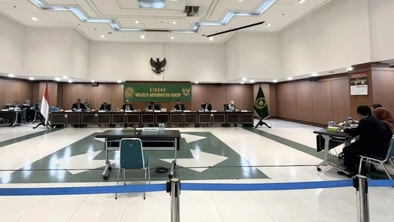 Majelis Kehormatan Hakim Pecat Hakim HS PN Batam karena Perselingkuhan, Sempat Coba Pensiun Dini