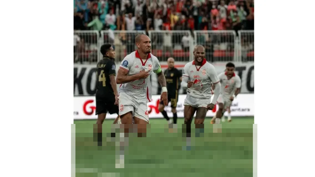 Malut United Kalahkan Borneo FC 3-2 Lewat Drama Injury Time, Gusur Persija dari Tiga Besar Klasemen Super League