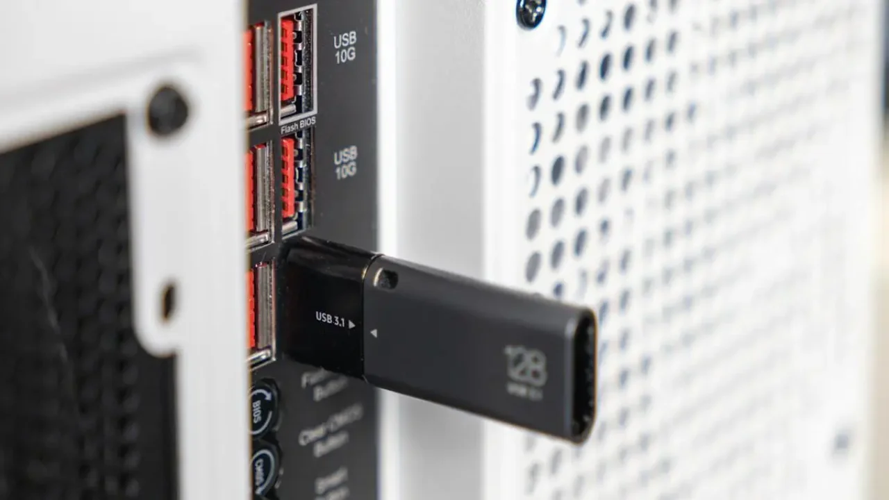 Manfaatkan Port USB Komputer Anda Secara Maksimal: 5 Gadget Inovatif Peningkat Produktivitas Kerja