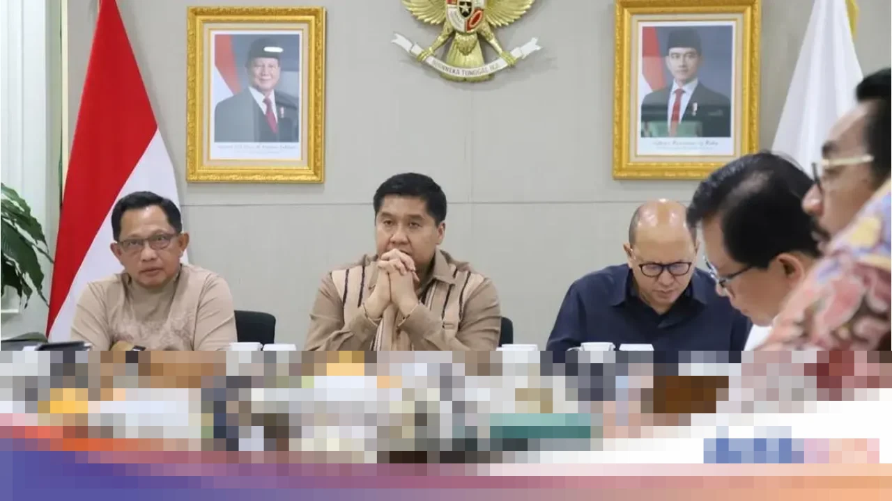 Mendagri Tito Karnavian Dorong Pemda Percepat Pendataan Rumah Korban Bencana di Sumatera Mendagri Tito Karnavian Dorong Pemda Percepat Pendataan Rumah Korban Bencana di Sumatera
