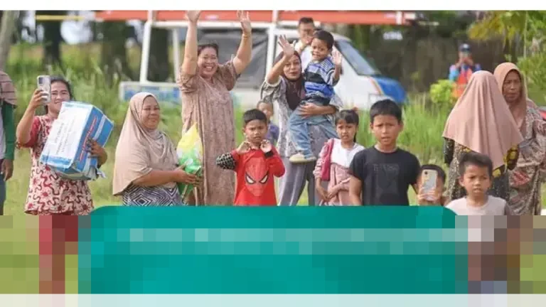 Mendagri Tito Karnavian Soroti Kecepatan Data Jadi Masalah Krusial Penyaluran Bantuan Bencana Sumatera Mendagri Tito Karnavian Soroti Kecepatan Data Jadi Masalah Krusial Penyaluran Bantuan Bencana Sumatera