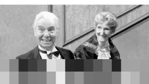 Mengapa ‘Dinner for One’ Jadi Tradisi Wajib Jutaan Warga Jerman Setiap Malam Tahun Baru?