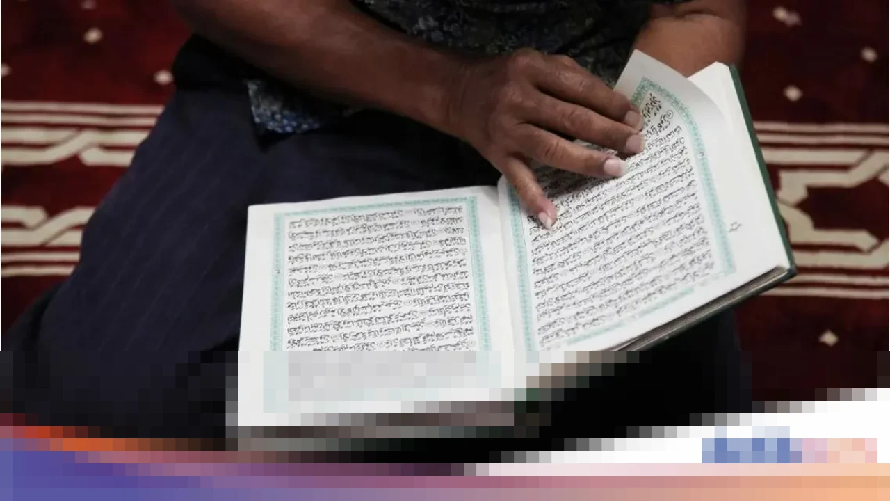 Menggali Makna Surah Al-Isra Ayat 7: Peringatan Ilahi tentang Hukum Tabur Tuai Amal Manusia