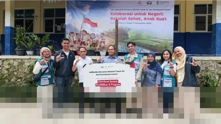 Menggapai Mimpi di Kaki Gunung Salak: AdMedika, Sekolah Tanah Air, dan Perempuan Lestari Bersinergi untuk Pendidikan Pelosok Bogor