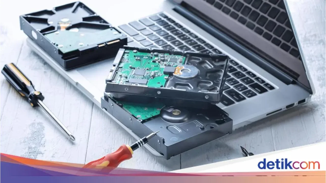 Menguak Memory Crystal SPhotonix: Teknologi Penyimpanan Data yang Diklaim Bertahan Miliaran Tahun Menguak Memory Crystal SPhotonix: Teknologi Penyimpanan Data yang Diklaim Bertahan Miliaran Tahun