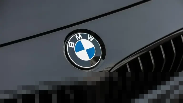 Menguak Rahasia Desain BMW: Dari Kompetisi Internal Hingga Personalisasi Mewah Program Individual